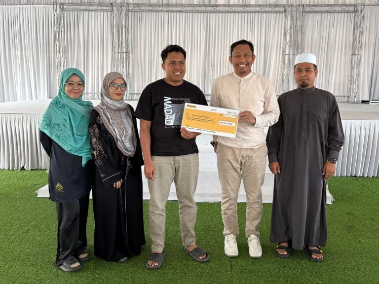 Staff Juga Boleh Menyumbang! – RM700K untuk Pembangunan MADAD