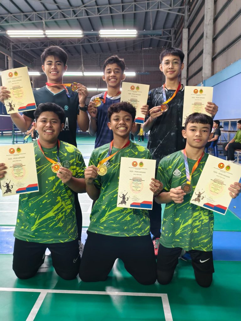 Pasukan Badminton Maahad Integrasi MADAD Menggegar Zon Selatan